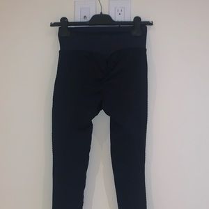 Ryderwear scrunch bum yoga/exercise pants